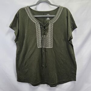 St. John’s Bay Green Embroidered T-Shirt XL Boho